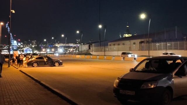 Ночная прогулка по Нижнему Новгороду. Почти Сириус. Только вместо моря река.