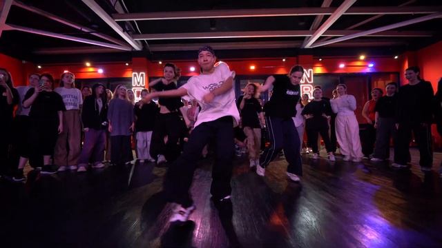 Сериков Султанмурат // Hip-hop Choreo (Пролетарка) смотреть онлайн