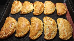 АППЕТИТНЫЕ ТВОРОЖНЫЕ КАРМАШКИ С ЯБЛОКАМИ
