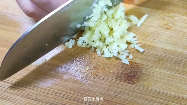 炒蒜苔，最忌焯水和直接炒，教你一招，蒜苔脆嫩入味，營養全保住【百變小廚坊】#炒蒜苔 #蒜苔 #蒜苔做法
