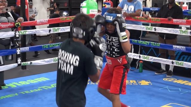 USA vs. Australia- Amateurs sparring inside the Mayweather Boxing Club смотреть онлайн