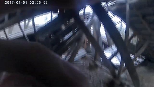 ПРОНИКЛИ В ЗАБРОШЕННЫЙ ВОЕНКОМАТ смотреть онлайн