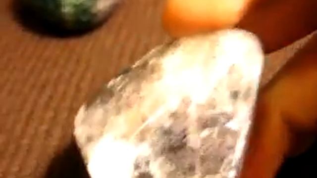 Флюорит, 50мм и 55мм, подставка смотреть онлайн