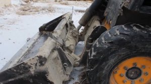 Крепление bob tach на погрузчике JCB