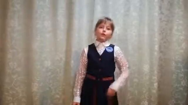 Страна читающая — Алина Гальцева читает произведение «Весенняя гроза» Ф. И. Тютчева смотреть онлайн