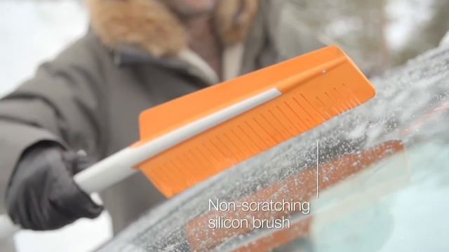 Brosse et grattoir à neige SnowXpert™ Fiskars : un outil 2 en 1 ultra efficace смотреть онлайн