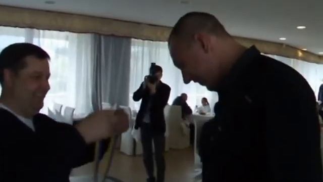 Награждение чемпионов Ялты по футболу-2011 смотреть онлайн