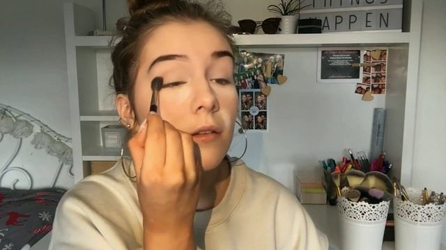 MY EVERYDAY MAKEUP ROUTINE! 10 MINUTES! смотреть онлайн