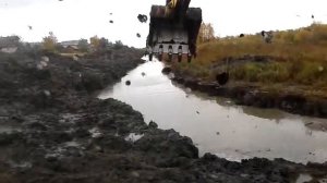 Углубляем реку эксковатором