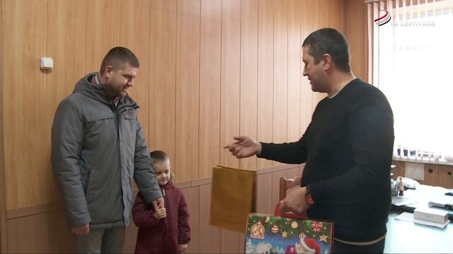 В Серпухове поблагодарили жителей за помощь в уборке снега смотреть онлайн