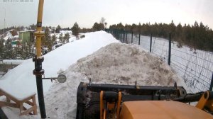 Трактор чистит снег #jcb