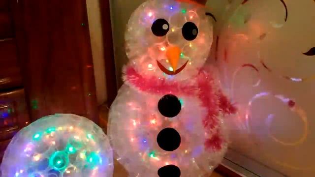 СКОРО! СКОРО! НОВЫЙ ГОД! СНЕГОВИК УЖЕ ГОТОВ! смотреть онлайн