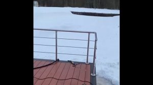 Монтаж перил из нержавеющей стали на пантоне Партнерсталь