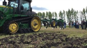 Глубокорыхлитель John Deere 915