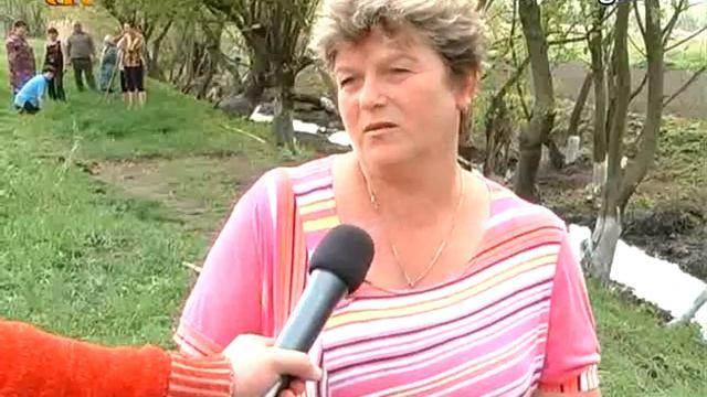 "Добробут села у наших руках" (с.Мироны, уборка, 28.04.2013 г.) смотреть онлайн