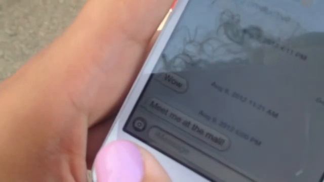 50/50 Media Commercial - A Day In The Life of an iPhone (iPhone and Me) смотреть онлайн