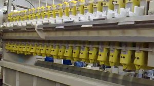 Выгрузка кека на Фильтр-прессе TEFSA со встряхивателем плит