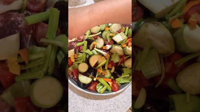 Самый вкусный полезный весенний запечённые овощи с мясом смотреть онлайн