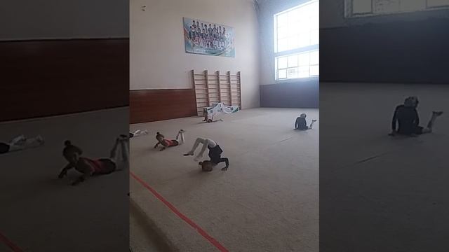 Gimnastika / jamoaviy chiqishlar смотреть онлайн