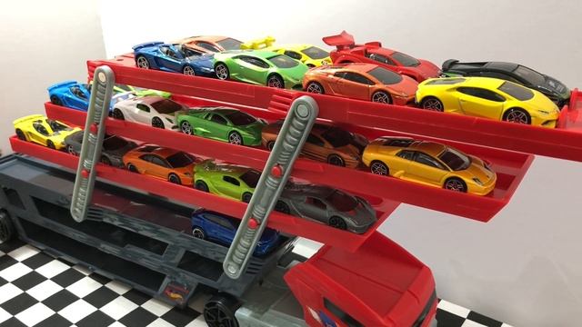 Hot Wheels Lamborghini Mega Hauler смотреть онлайн