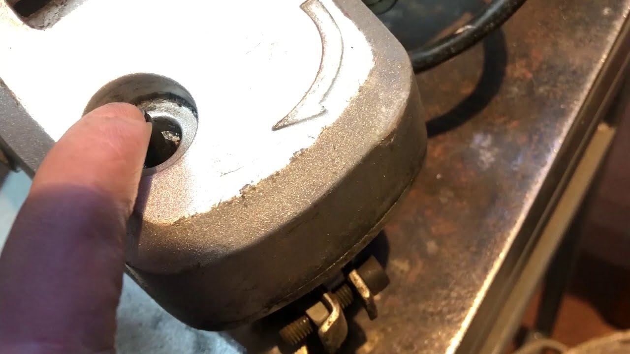 У болгарке сломался стопор Как отремонтировать смотреть онлайн