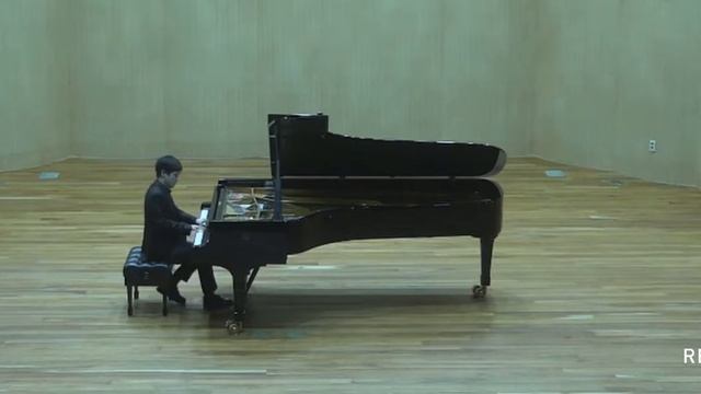 Alban Berg Piano Sonata Op.1- ChanGyu Park смотреть онлайн