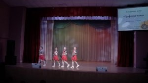 Вокальный ансамбль "Ириски", средняя группа "ПРОФЕССИЯ МАМА"