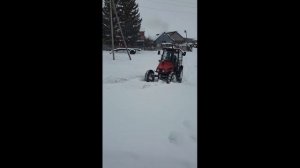 ВТЗ-2048 А. Передний мост включился в борьбу со снегом. Чуть не перевернулся