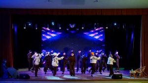 Хореографический отрывок из спектакля "Птица - птенец, пока сложенны крылья"