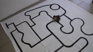 Движение робота по линии с перекрестками