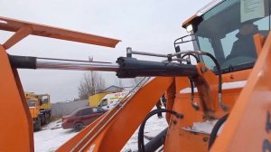 Фронтальный погрузчик Molot 300F