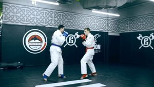#1 TrainingEfremenko - рукопашный бой | серия ударов | левая нога по корпусу | Varyag Fight Gym