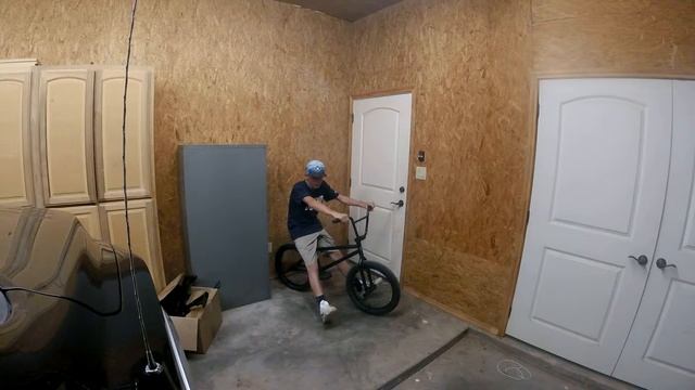 Summer of 2016 // CB Bike Check смотреть онлайн