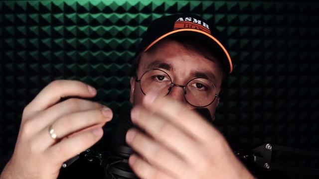 АСМР Неразборчивый Шепот + Звуки Рук смотреть онлайн