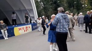 Белые туманы!!!💃🌹Танцы в парке Горького!!!💃🌹Харьков 2021