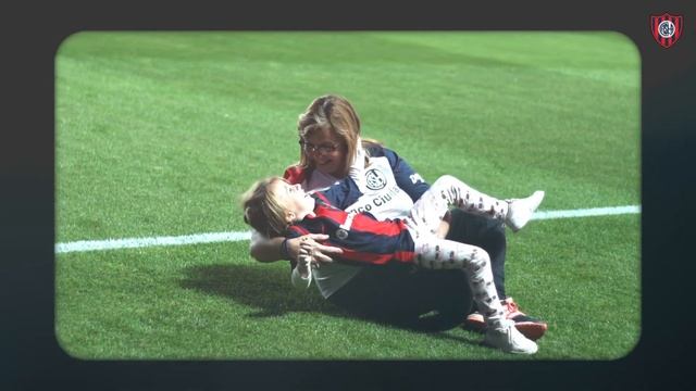 Tu vieja es una Santa смотреть онлайн