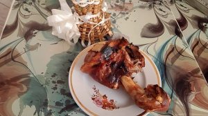 Свиная рулька в соево-медовом соусе.