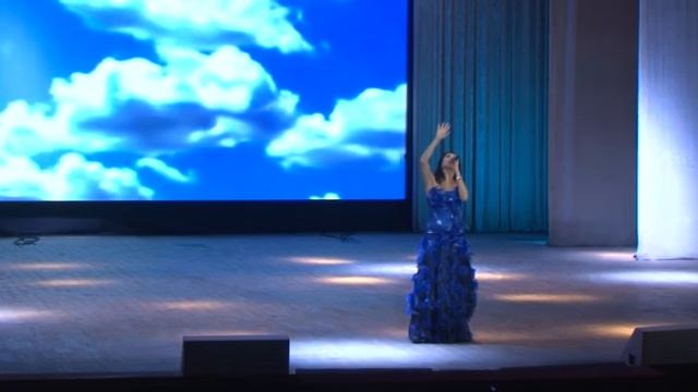 Larisa Sanzhieva 'In the sky'-music by L. Sanzhieva, words by T.Bazhenova, L.Sanzhieva, M.Dorzhieva смотреть онлайн