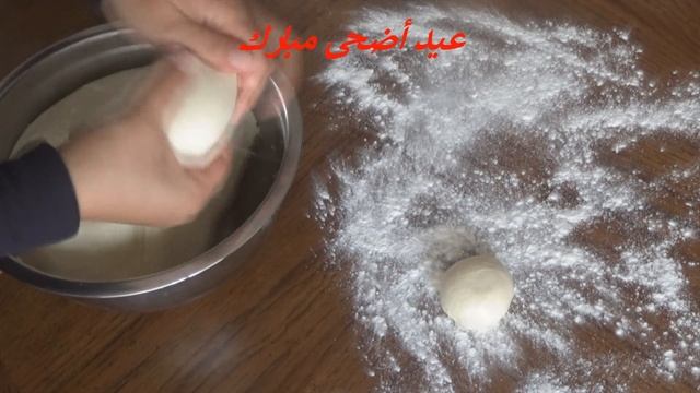Pain mini baguettes et ronds / خبز على شكل باغيت صغيرة, خبيزات و قطع صغيرة هااااايل смотреть онлайн