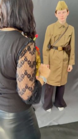 Приняла участие в проекте для фотовыставки, к 80летию  Победы. 
По сценарию мы сестра  и брат.