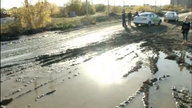 В Новосибирске немало мест, куда не могут добраться не только скорые и пожарные, но и сами жители смотреть онлайн