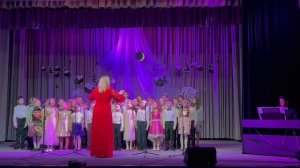 Муз А. Кудряшова, сл. И. Яворовской «Здравствуй, здравствуй, Новый Год!» — младший хор «Соловушки»