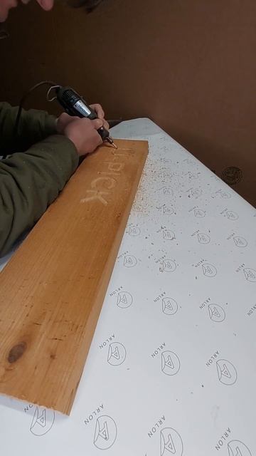 Wood Signs Hand Carved смотреть онлайн