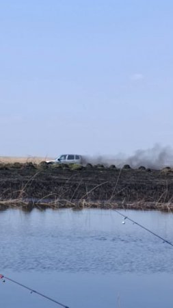 шевик везде дорогу найдет, даже там где лисы не ходят.