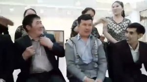 Жаңа жылдық кештегі күлкілі ойындар