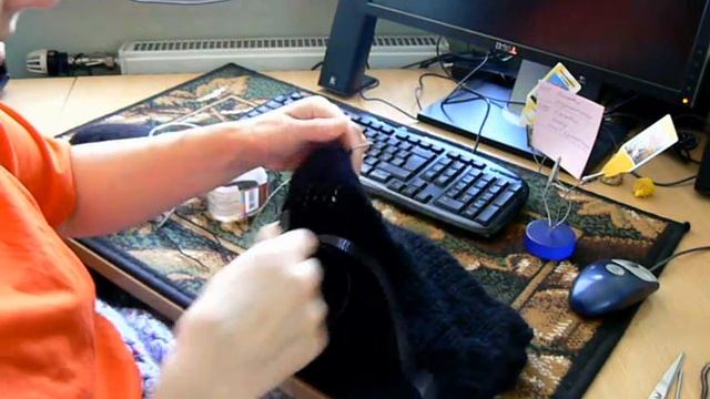 Вязаный шарф / Strickschal смотреть онлайн