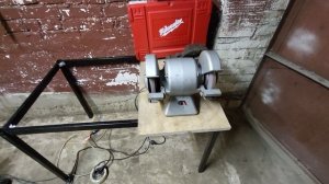 Электроточило из СССР .  Даст фору многим современным.