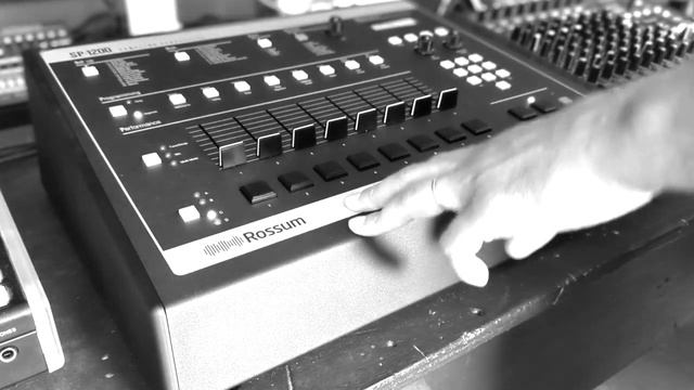 SP-1200 - Piano Boombap Beatmaking смотреть онлайн