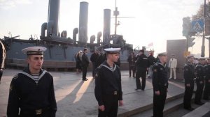 Буксировка крейсера "Аврора" к месту ремонта