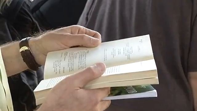 Кандидат в Мэры Москвы Николай Левичев принял участие в акции  "Спасем книгу!"